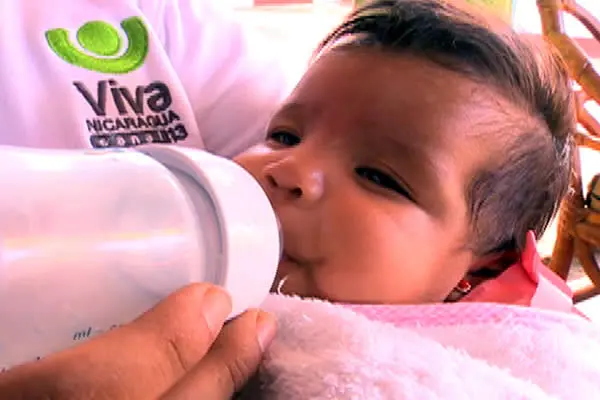 Agua, hasta los 6 meses
