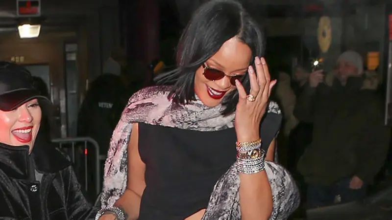 Rihanna pospuso su gira de conciertos