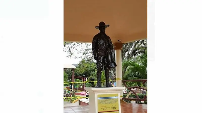 esteli1