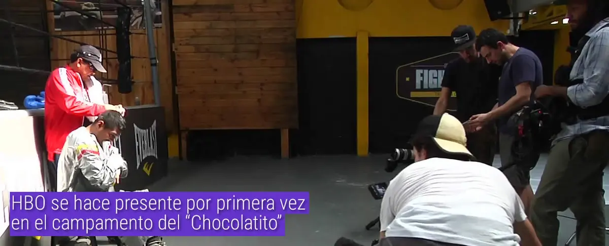 HBO se hace presente por primera vez en el campamento del “Chocolatito”