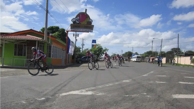 Ciclismo, el deporte de los Madrugadores