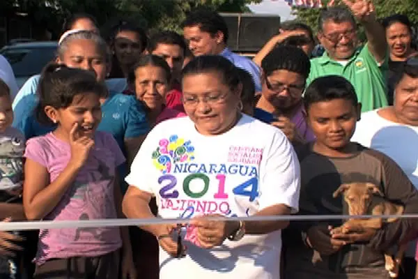 Familias de Ciudad Sandino celebran inauguración de nuevas calles