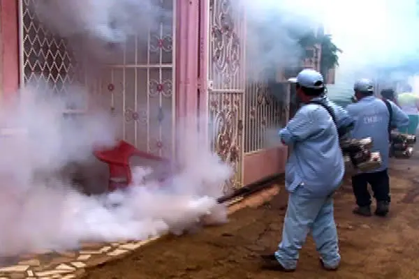 Tercera Jornada de Abatización y Fumigación da inicio en Barrio Los Rieles