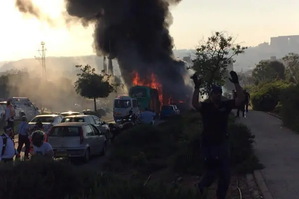 Al menos 20 heridos tras una fuerte explosión en un bus en Jerusalén