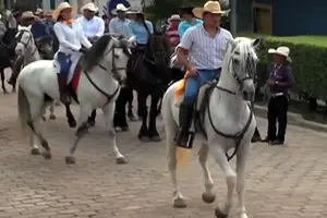 Realizan exitosa Hipica Familiar en Pueblo Nuevo