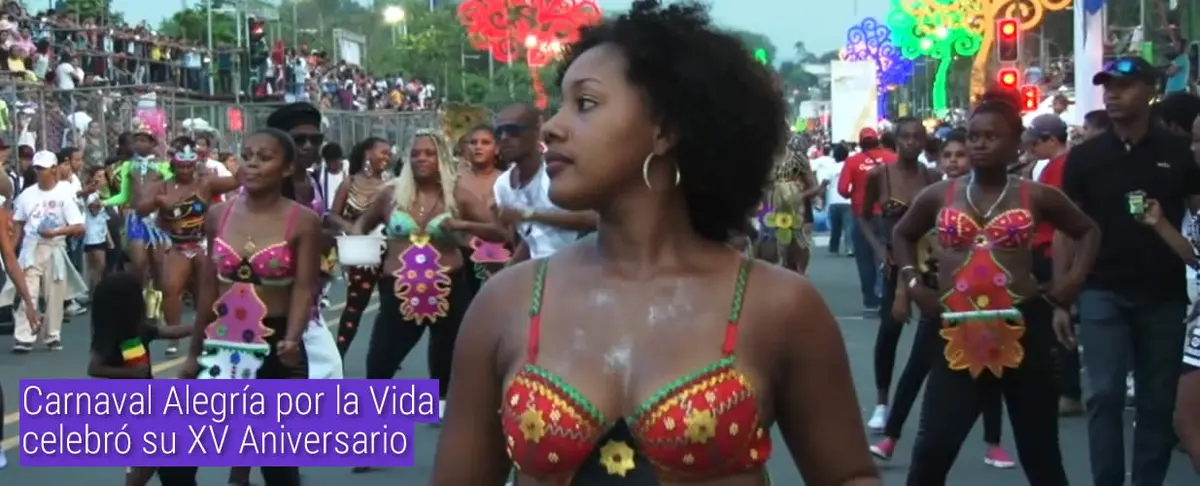 Carnaval Alegría por la Vida celebró su XV Aniversario