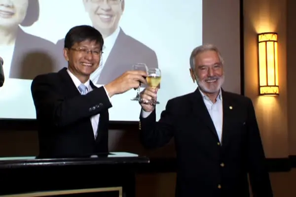 Embajada de China Taiwán celebra a su primera Presidenta