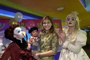 Viva Nicaragua Canal 13 estuvo presente en el Preestreno de Alicia a Través del Espejo