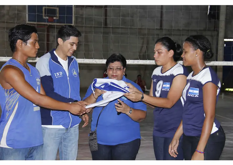 Bertha Cuadra, Gloria del Voleibol Nacional
