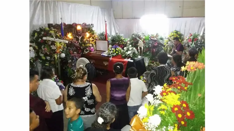 Familia Sandinista acompaña vela de la Compañera Esmilda Bravo, Alcaldesa de San Lorenzo