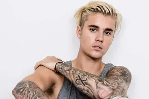 Un hombre demanda a Justin Bieber por 100 mil dólares