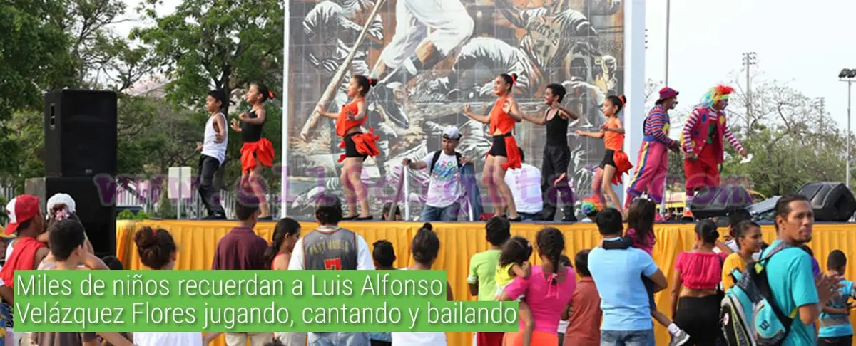 Miles de niños recuerdan a Luis Alfonso Velázquez Flores jugando, cantando y bailando