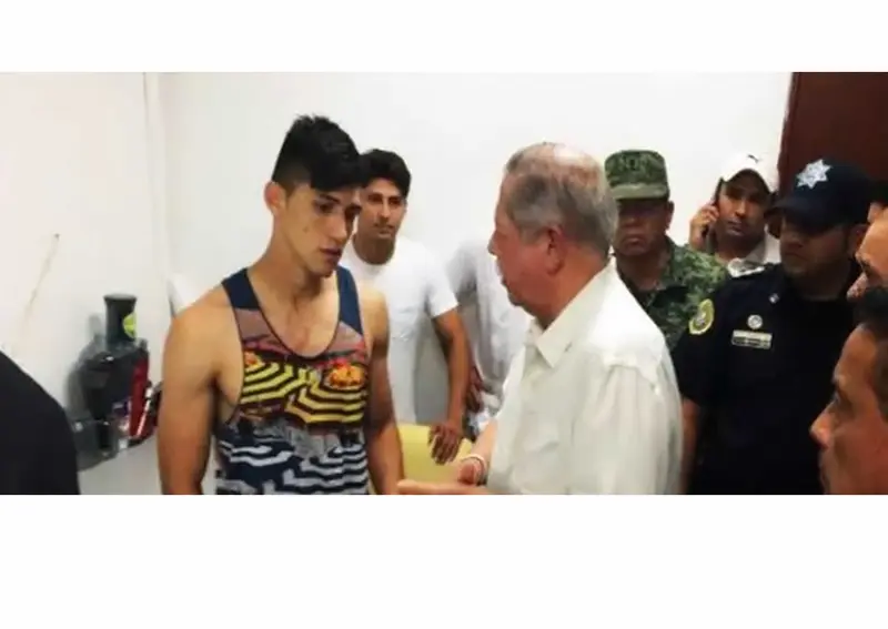 Futbolista Alan Pulido agradece por su rescate