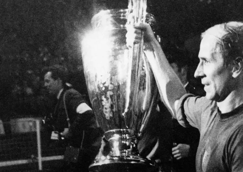 ZIDANE PUEDE PERTENECER A UNA SELECTA LISTA DE CHAMPIONS