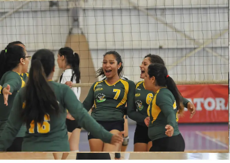 Granada campeón Sub 21 del voleibol femenino