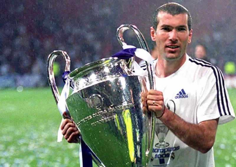 ZIDANE PUEDE PERTENECER A UNA SELECTA LISTA DE CHAMPIONS