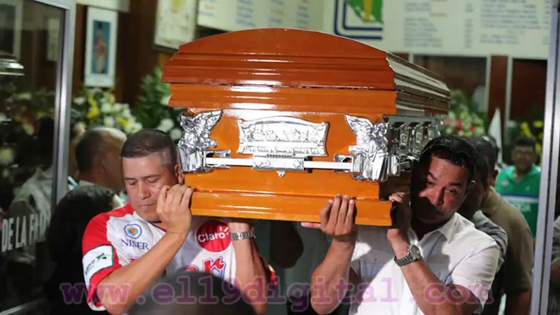 Rinden Guardia de Honor a Noel Areas, "Maestro de los Managers nicaragüenses"