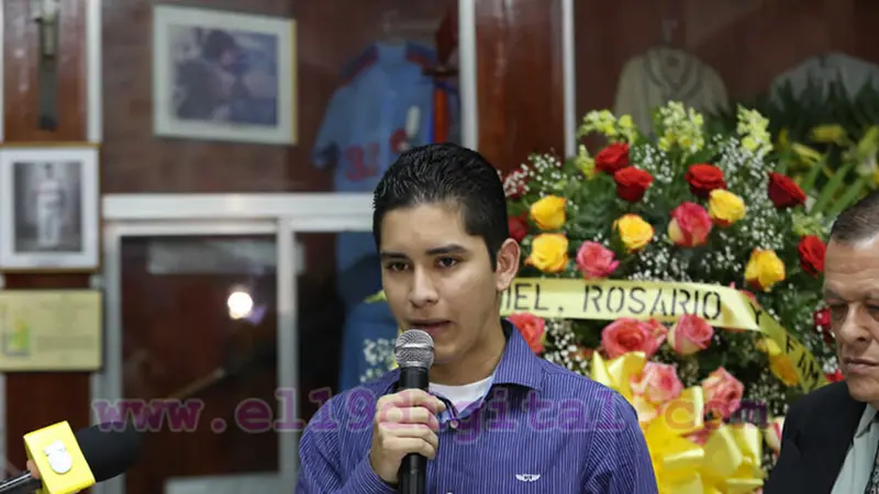 Rinden Guardia de Honor a Noel Areas, "Maestro de los Managers nicaragüenses"