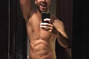 Amenazan con sacar a la luz fotos de Calvin Harris desnudo