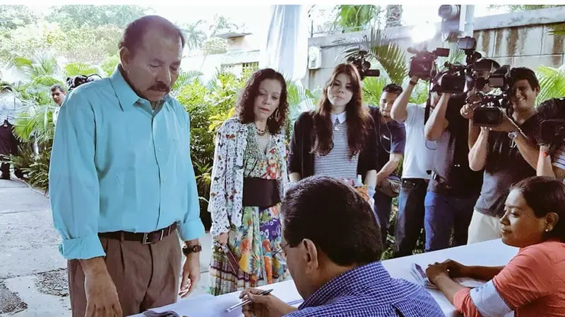 Daniel y Rosario participan de Verificación Ciudadana