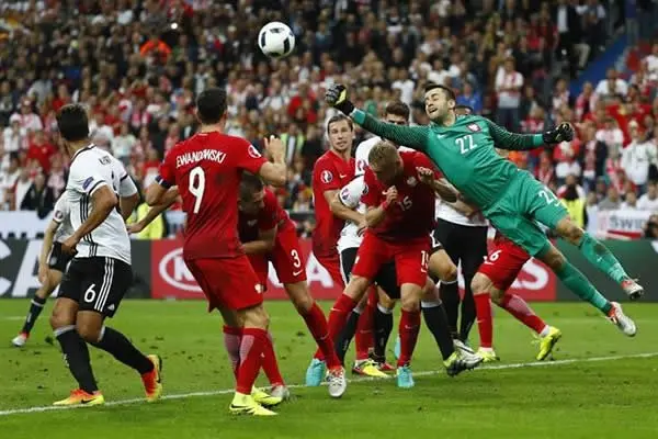 Alemania y Polonia empatan 0-0