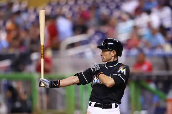 Ichiro Suzuki ya se codea con Pete Rose en imparables