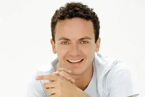 Nombran a Fonseca como embajador de “Save the Children”