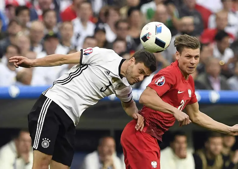 Alemania y Polonia empatan 0-0