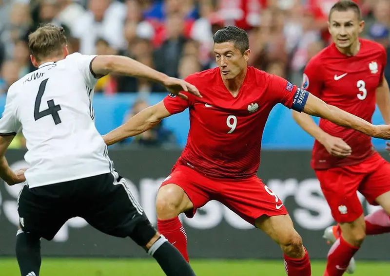 Alemania y Polonia empatan 0-0