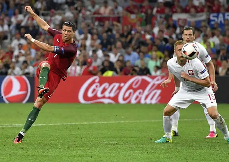 Portugal clasifica a semifinales de la Eurocopa derrotando a Polonia en penales