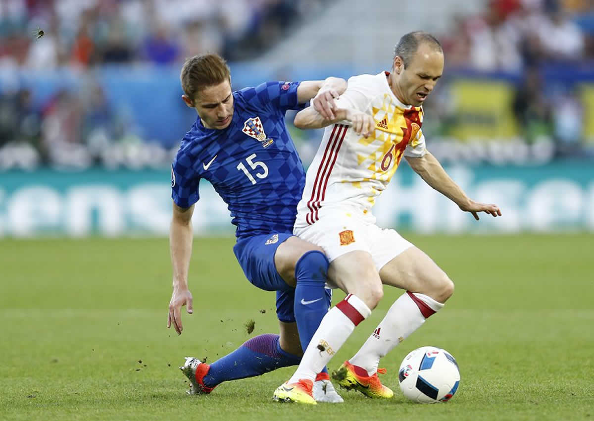 España cae ante Croacia y chocará con Italia en 8vos