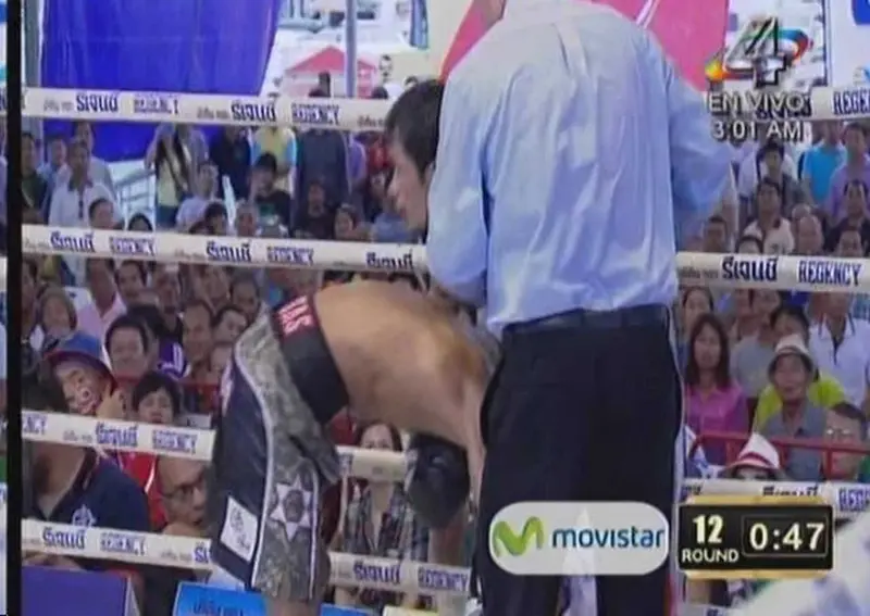 El Gallito Rojas perdió el cinturón mundial ante CP Freshmart y su boxeo sucio