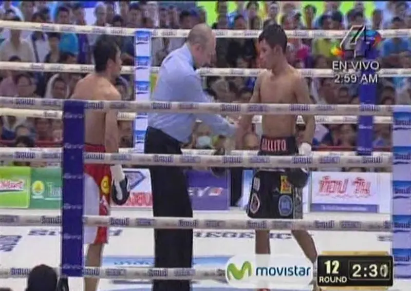 El Gallito Rojas perdió el cinturón mundial ante CP Freshmart y su boxeo sucio