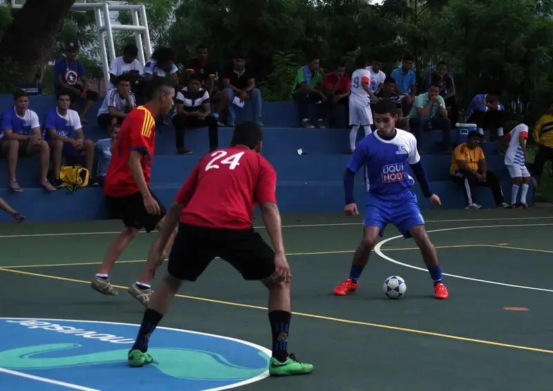 Semifinales de fútbol universitario en Sport Slam