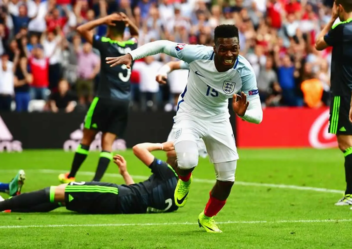 Remontada de Inglaterra la deja como líder Grupo B