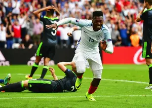 Remontada de Inglaterra la deja como líder Grupo B