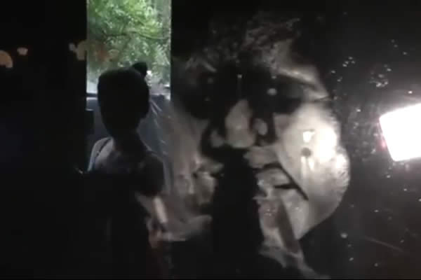 Aparecen rostros misteriosos en vivienda de León