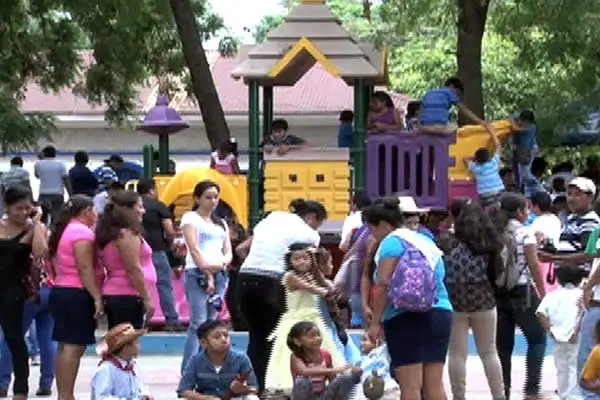 Familias celebraron el Día de la Alegría en nuevos y renovados espacios de recreación