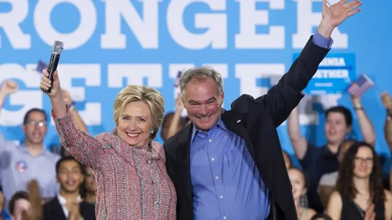 Comienza la convención demócrata en pleno escándalo por la filtración de emails en WikiLeaks