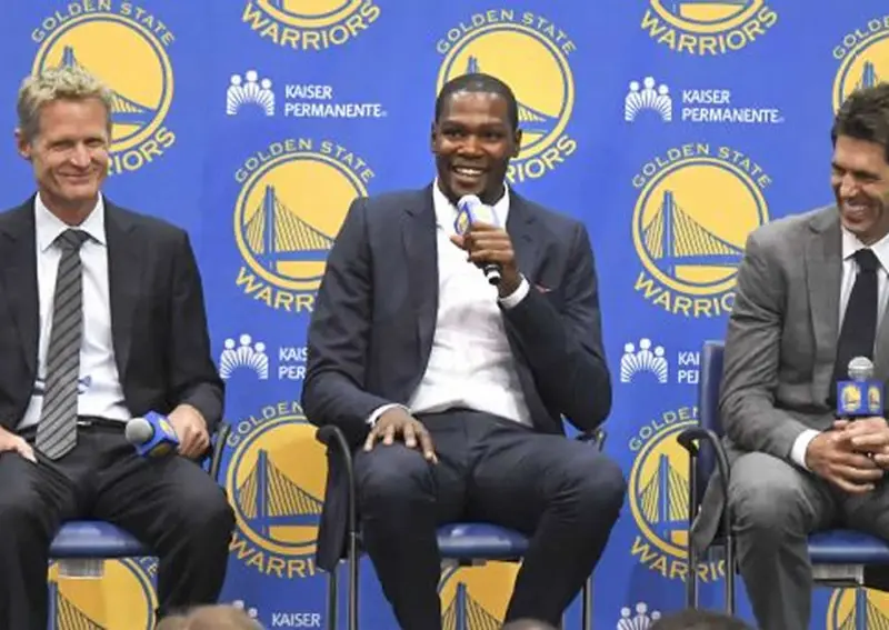 Los Warriors presentan a Kevin Durant