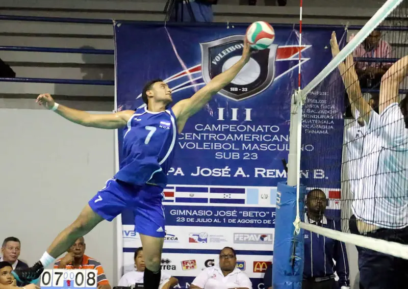 Nicas dominan a Catrachos en Campeonato Centroamericano de voleibol U23