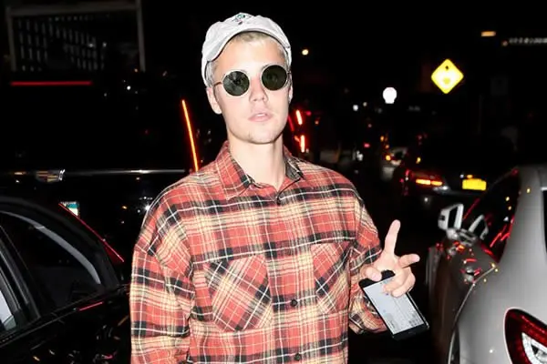 Justin Bieber en guerra con sus vecinos nuevamente