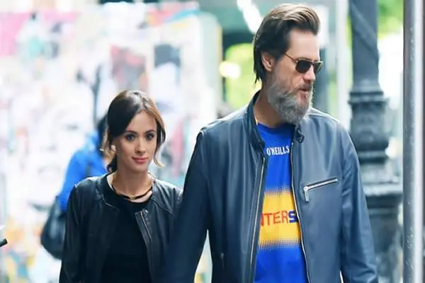 Qué decía la nota de suicidio que dejó la ex novia de Jim Carrey