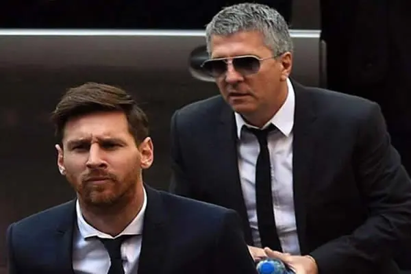 Padre de Messi se reunió con el dueño del Chelsea