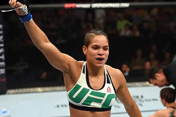 Las mujeres toman el protagonismo en las Artes Marciales Mixtas