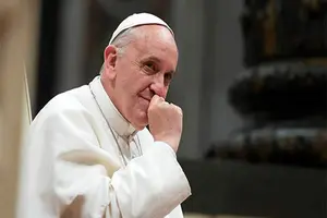 El papa Francisco suspendió todas sus audiencias por un mes.