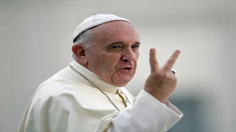 El papa Francisco suspendió todas sus audiencias por un mes