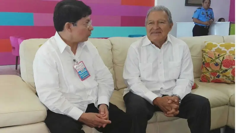 Presidente de El Salvador llega a Nicaragua a celebrar el 37/19