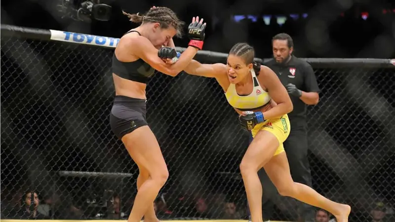 Las mujeres toman el protagonismo en las Artes Marciales Mixtas