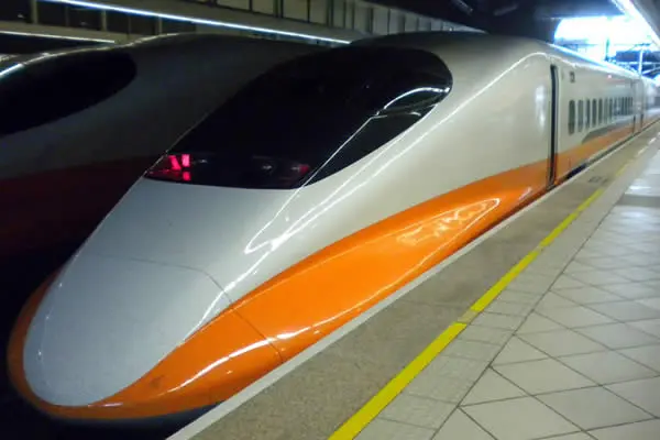 Explosión en tren de Taiwán deja al menos 21 heridos